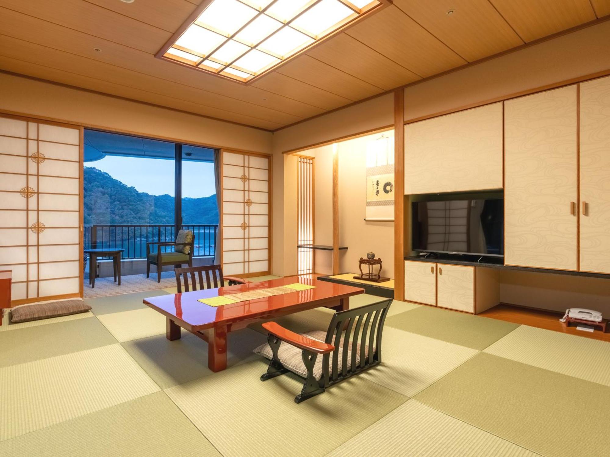 Kumano-Bettei Nakanoshima Натикацуура Экстерьер фото
